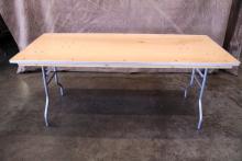 Stanchion, retractable