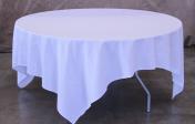 Table, 5ft round with cloth